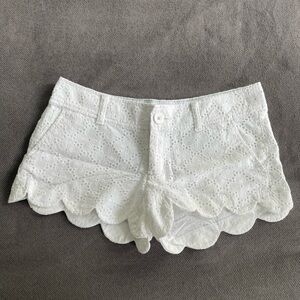 Lilly Pulitzer Walsh Scalloped Shorts